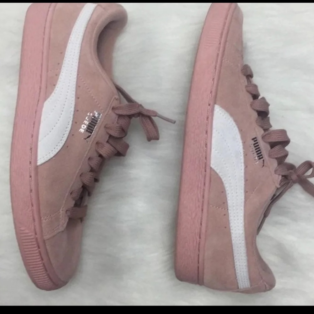 Pumas - Picture 2 of 2